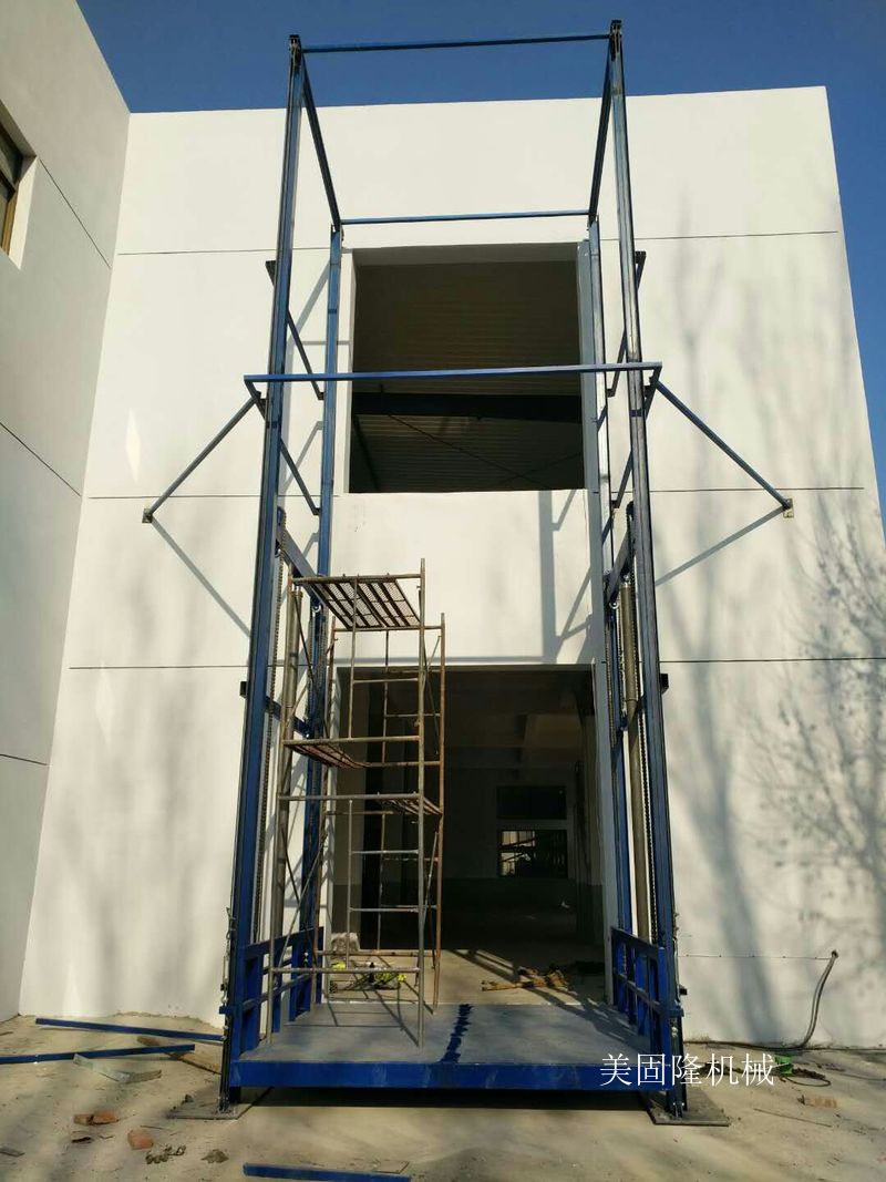 平顶山仓库专用导轨式升降货梯价格